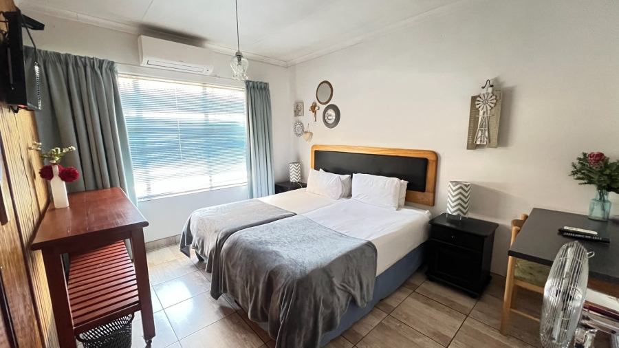 8 Bedroom Property for Sale in Pellissier Free State